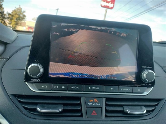 Used 2022 Nissan Altima 2.5 SV w/ SV Premium Package image 24