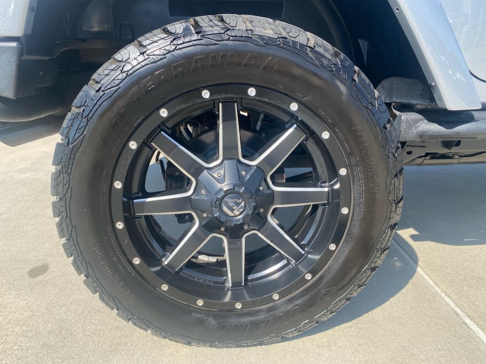 Used 2018 Jeep Wrangler Unlimited Sport AWD/4WD image 27