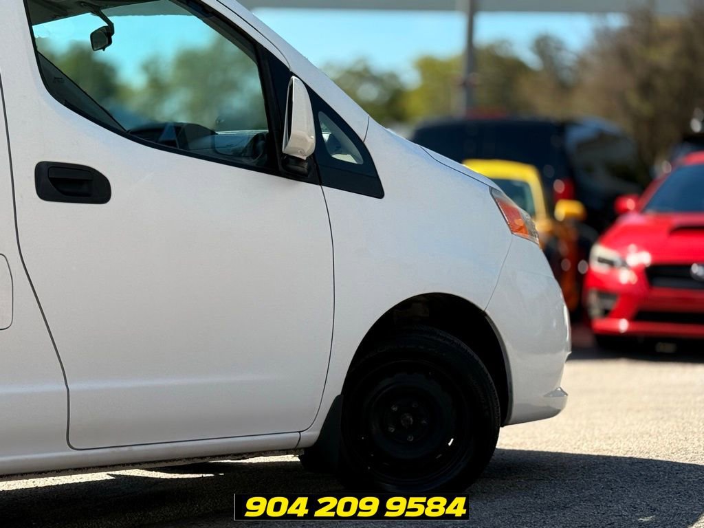 Used 2014 Nissan NV200 SV w/ Exterior Appearance Package FWD image 8