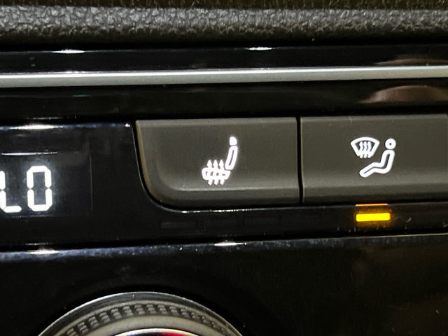Certified 2023 Volkswagen Atlas Cross Sport SE FWD image 27