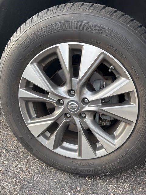 Used 2018 Nissan Murano S image 9