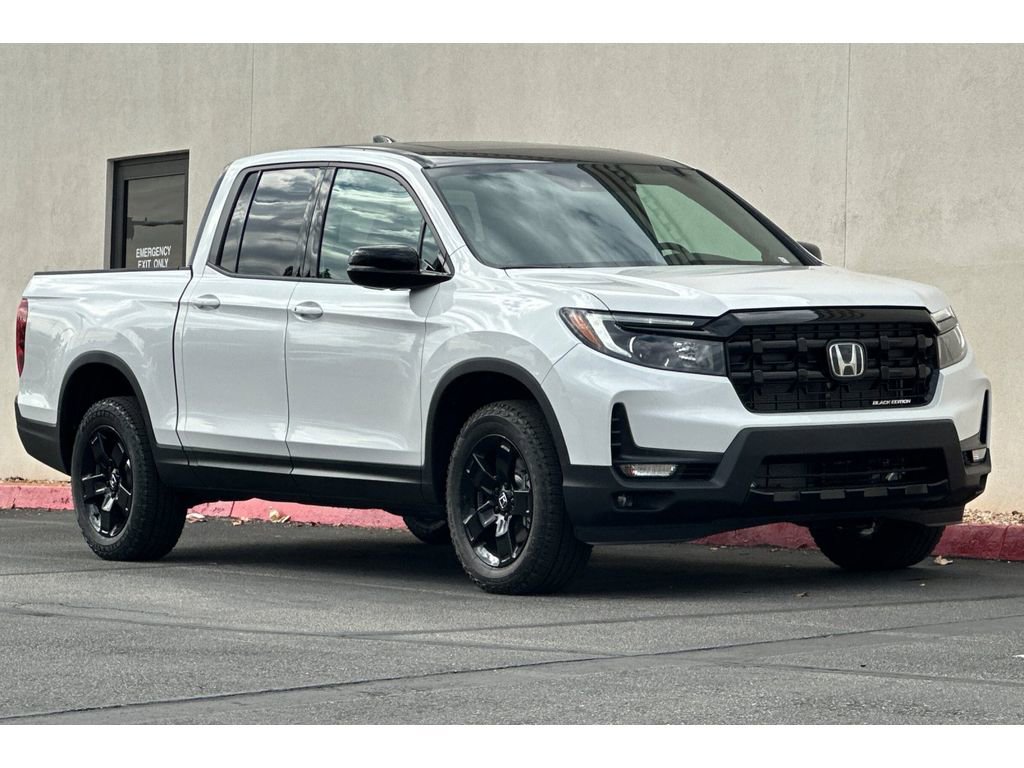 New 2026 Honda Ridgeline Black Edition image 2