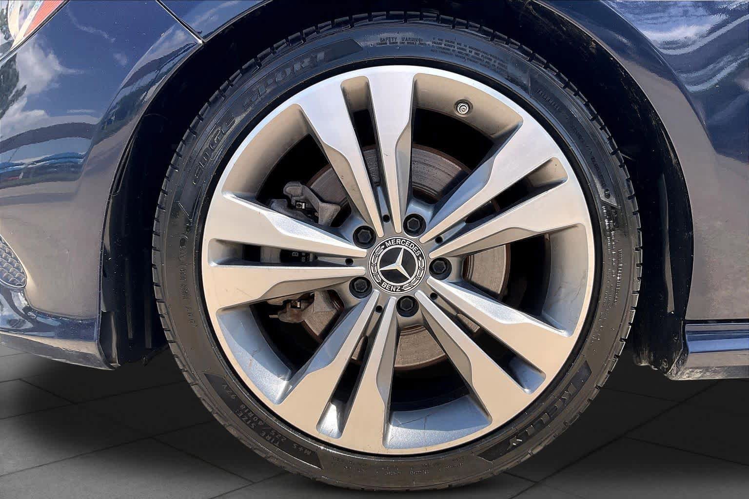 Used 2018 Mercedes-Benz CLA 250 image 11