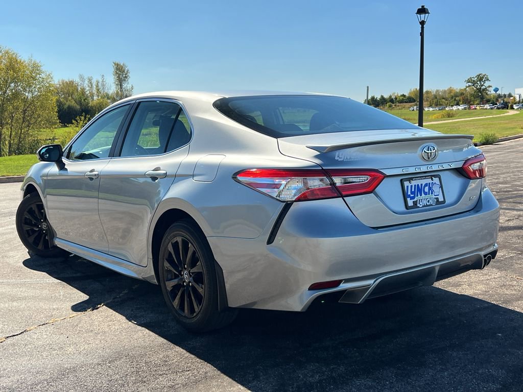 Used 2020 Toyota Camry SE image 37