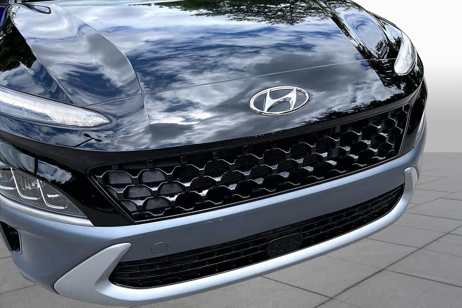Used 2022 Hyundai Kona Limited FWD image 30