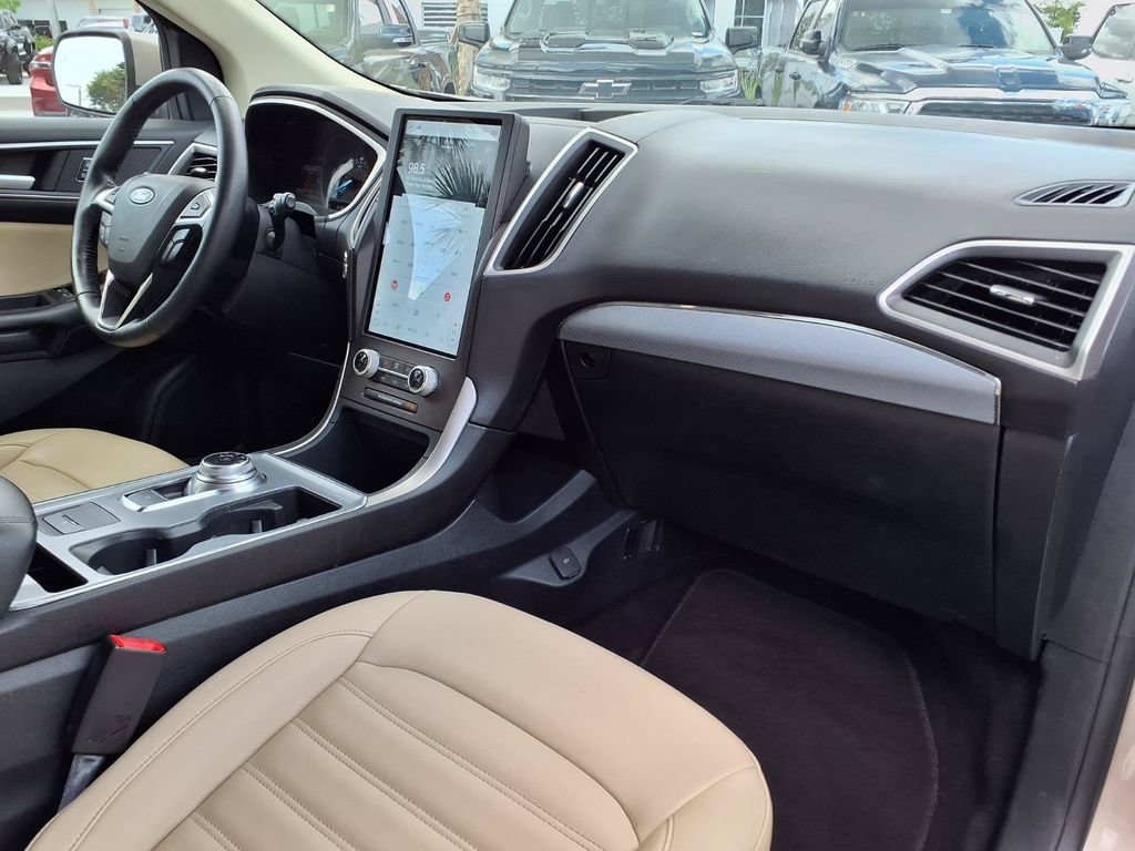 Used 2021 Ford Edge SEL w/ Convenience Package FWD image 11