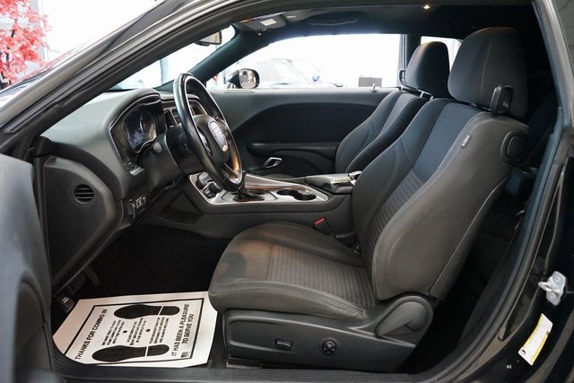 Used 2019 Dodge Challenger SXT image 24