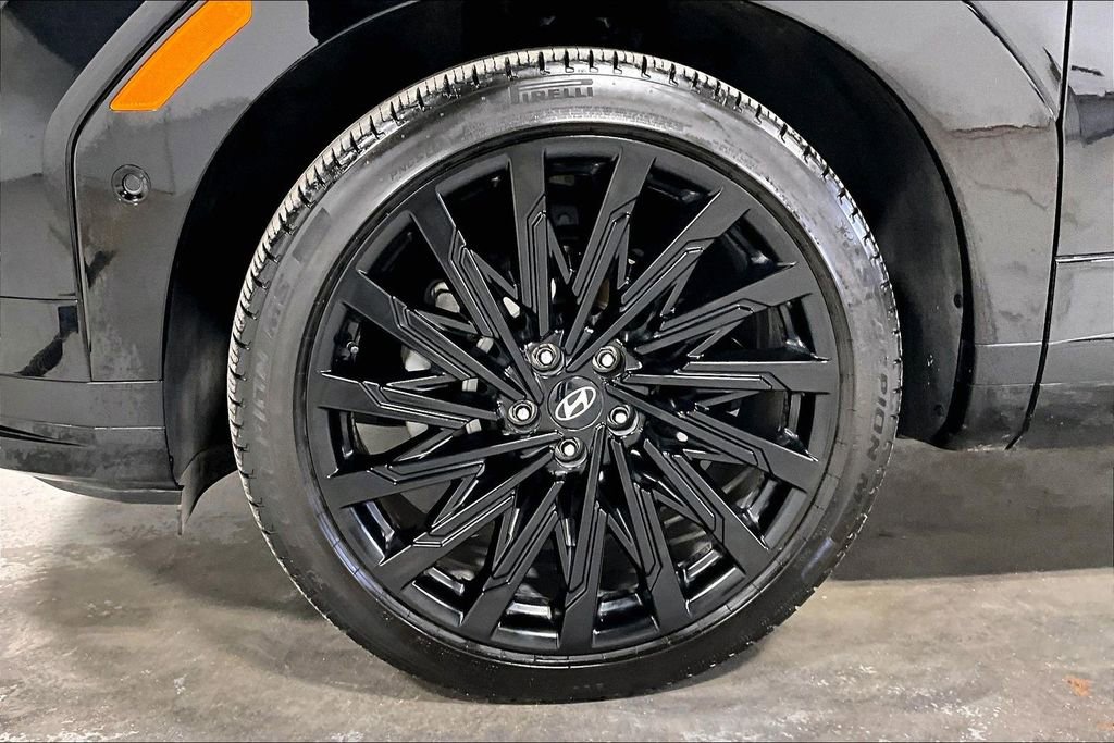 Used 2025 Hyundai Santa Fe Calligraphy image 11