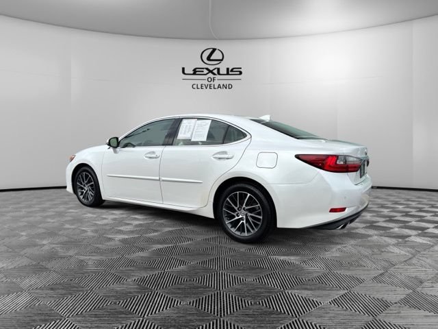 Used 2017 Lexus ES 350 w/ Premium Package FWD image 5