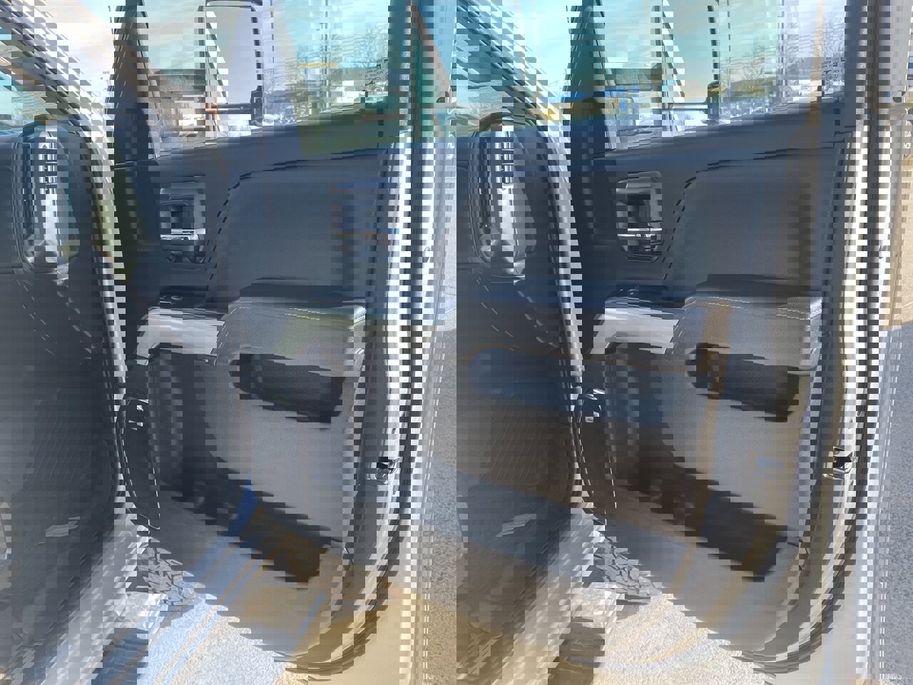 Used 2019 Chevrolet Silverado 3500 LTZ image 12