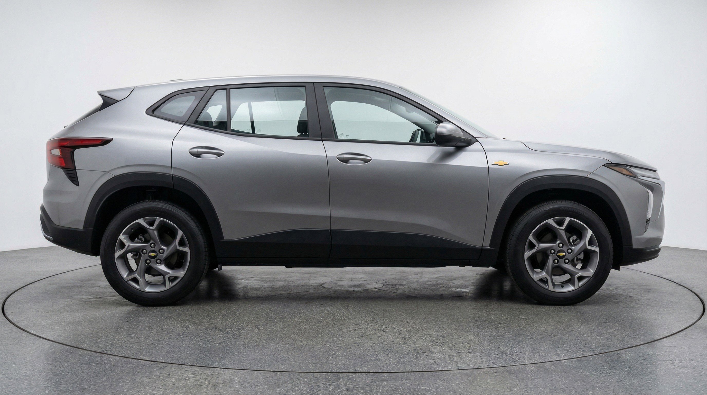 Used 2025 Chevrolet Trax LT image 11