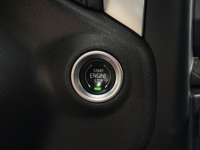 Used 2019 Chevrolet Silverado 1500 RST AWD/4WD image 21