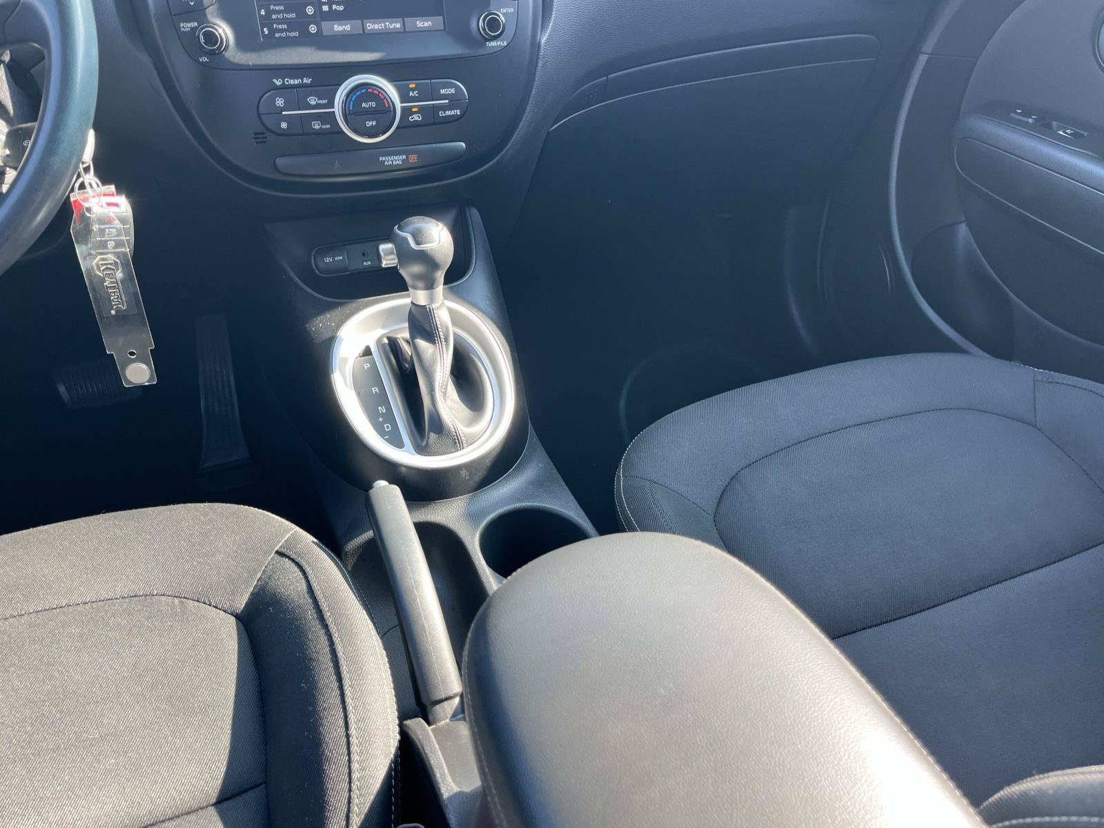 Used 2019 Kia Soul + FWD image 17