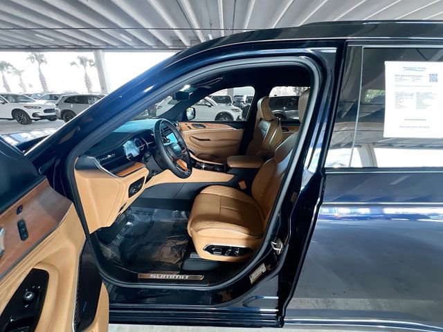 Used 2024 Jeep Grand Cherokee L Summit image 9