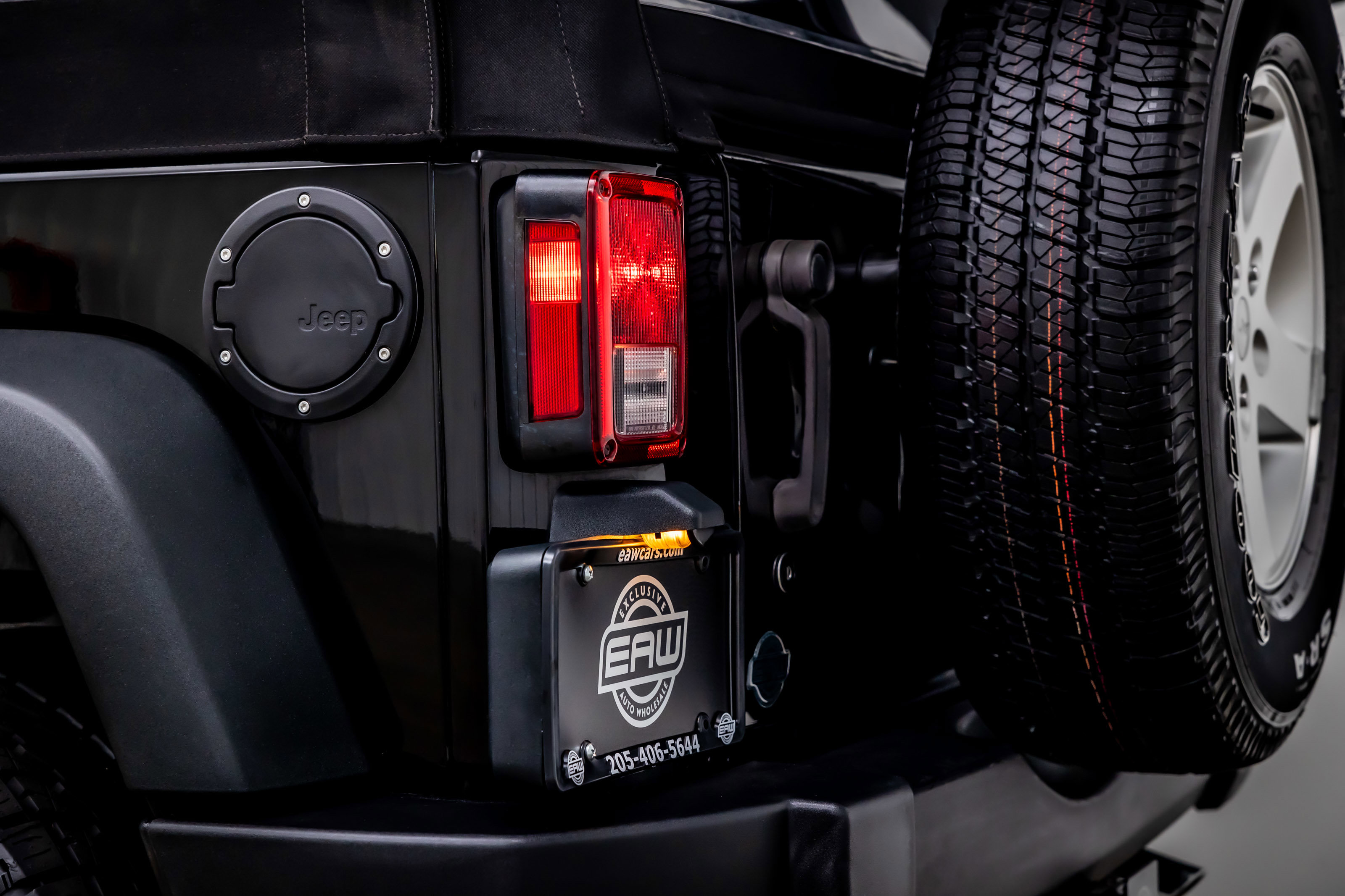 Used 2016 Jeep Wrangler Unlimited Sport w/ Quick Order Package 24S AWD/4WD image 12