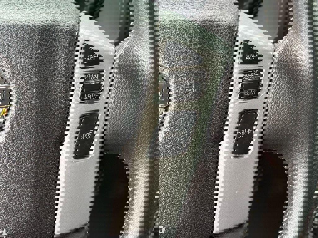 Used 2017 Nissan Titan PRO-4X image 17