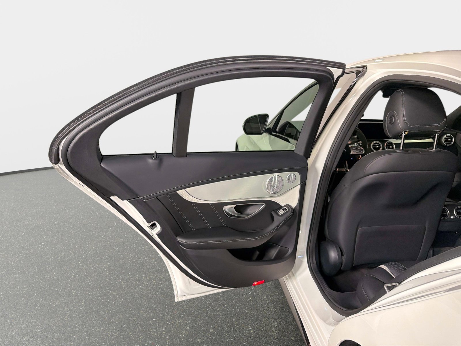 Used 2020 Mercedes-Benz C 63 AMG S image 32