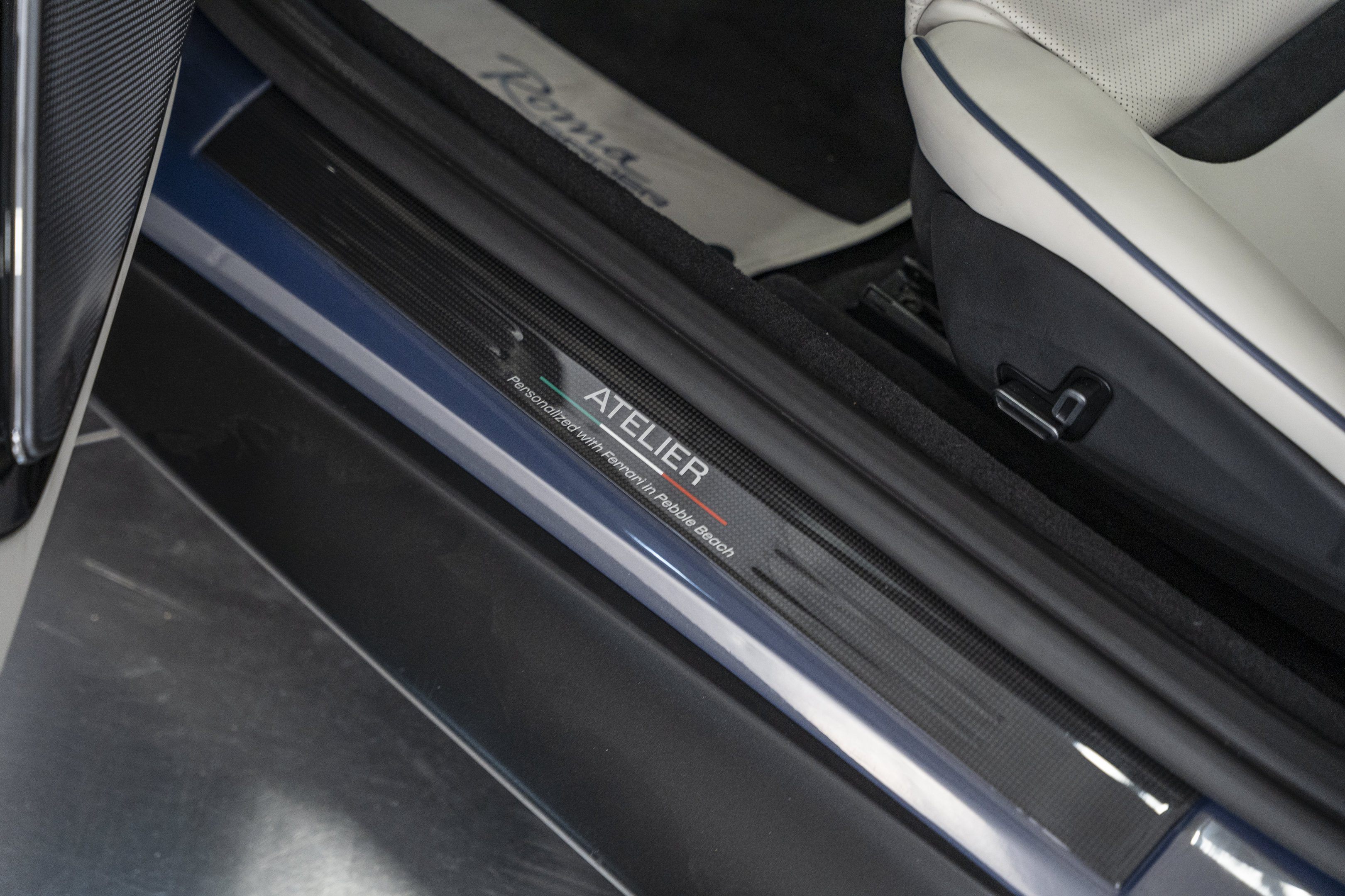 Used 2025 Ferrari Roma Spider RWD image 22