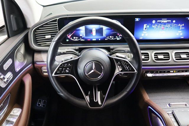 Used 2024 Mercedes-Benz GLE 450e 4MATIC w/ Driver Assistance Package image 5