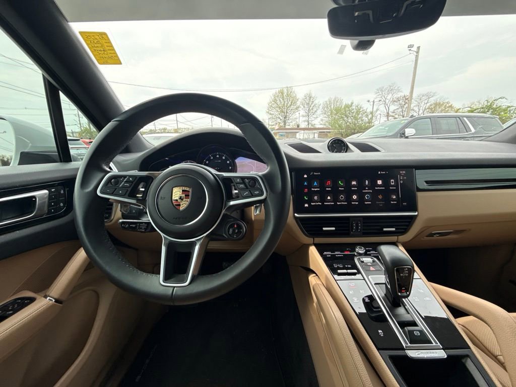 Used 2023 Porsche Cayenne AWD/4WD image 25