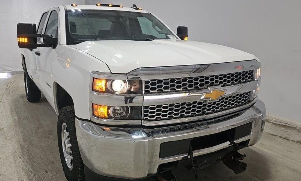 Used 2019 Chevrolet Silverado 2500 W/T image 2