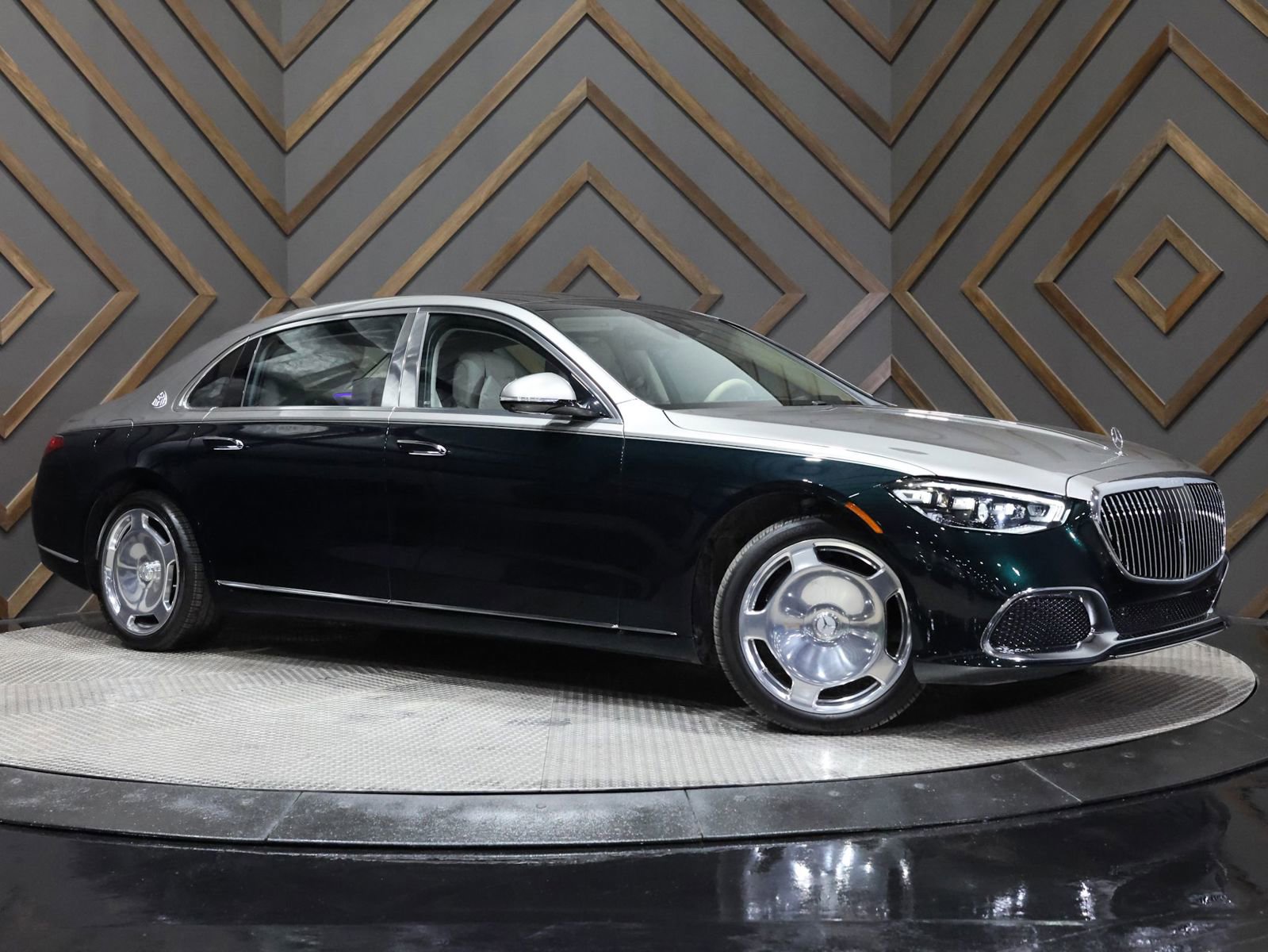 Used 2024 Mercedes-Benz Maybach S 580 4MATIC image 13