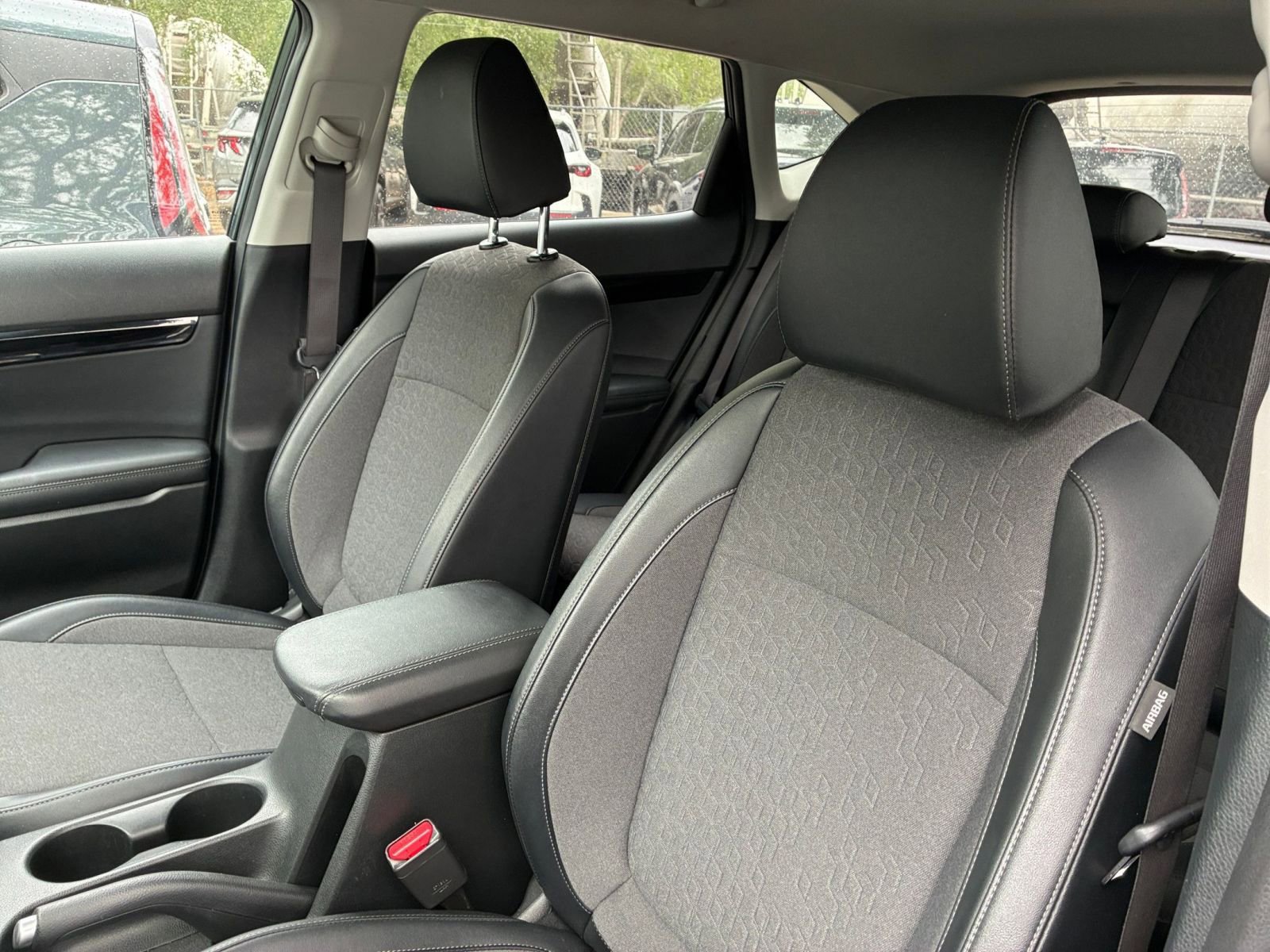 Used 2025 Kia Seltos S image 37