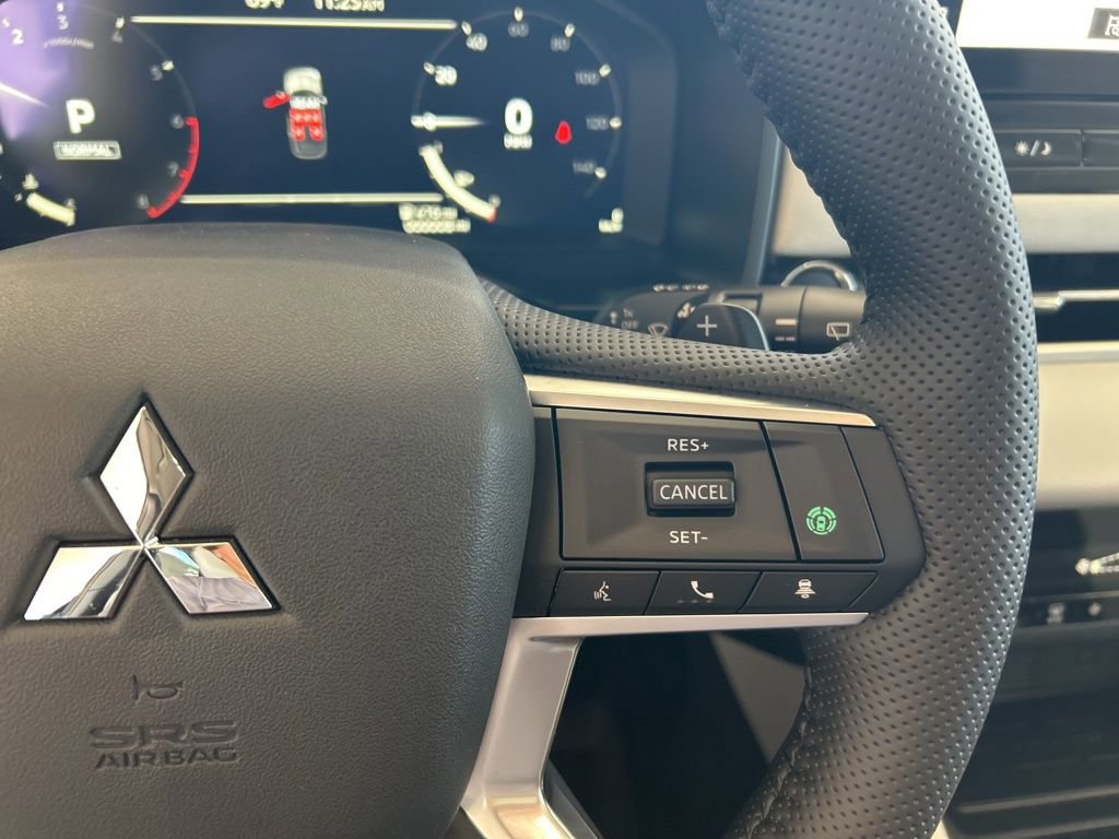 New 2026 Mitsubishi Outlander SE image 52