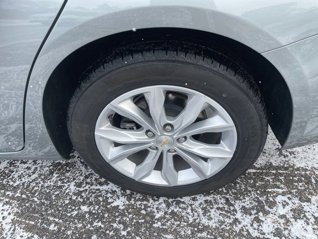 Used 2023 Chevrolet Malibu LT image 11