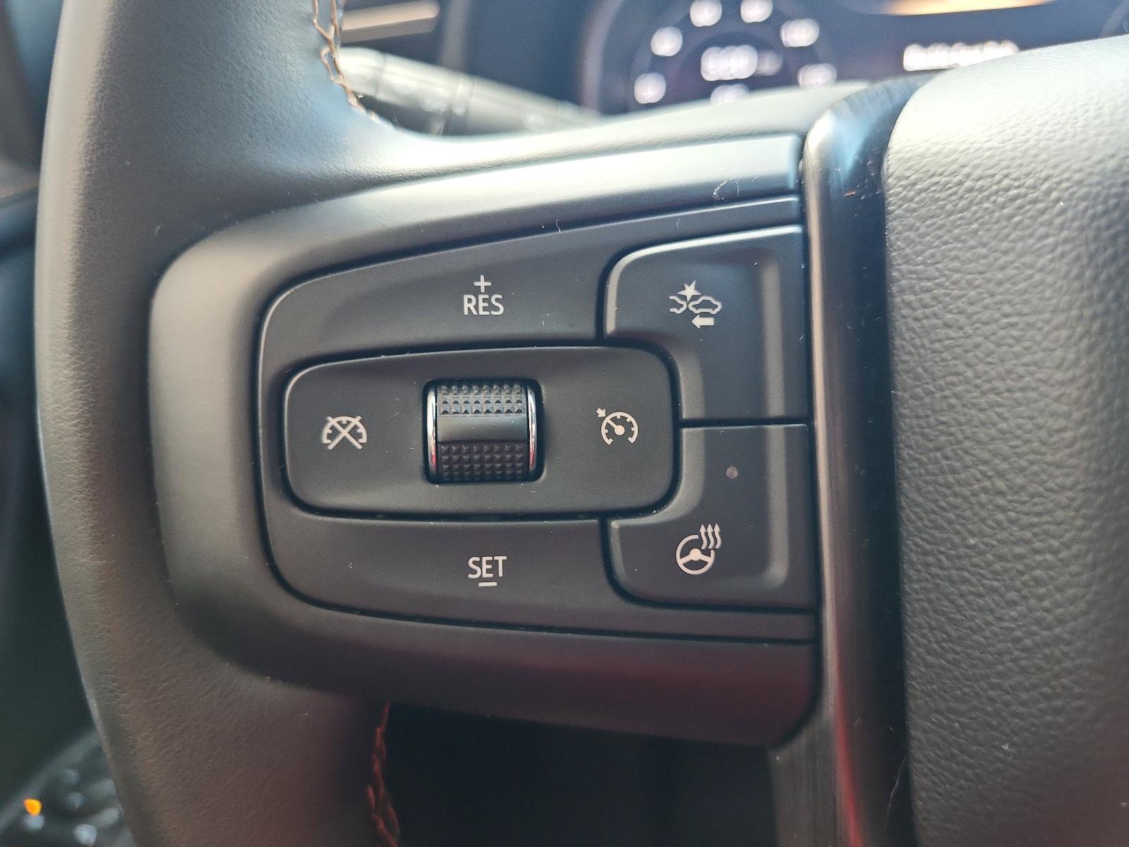 Used 2023 GMC Yukon AT4 AWD/4WD image 26
