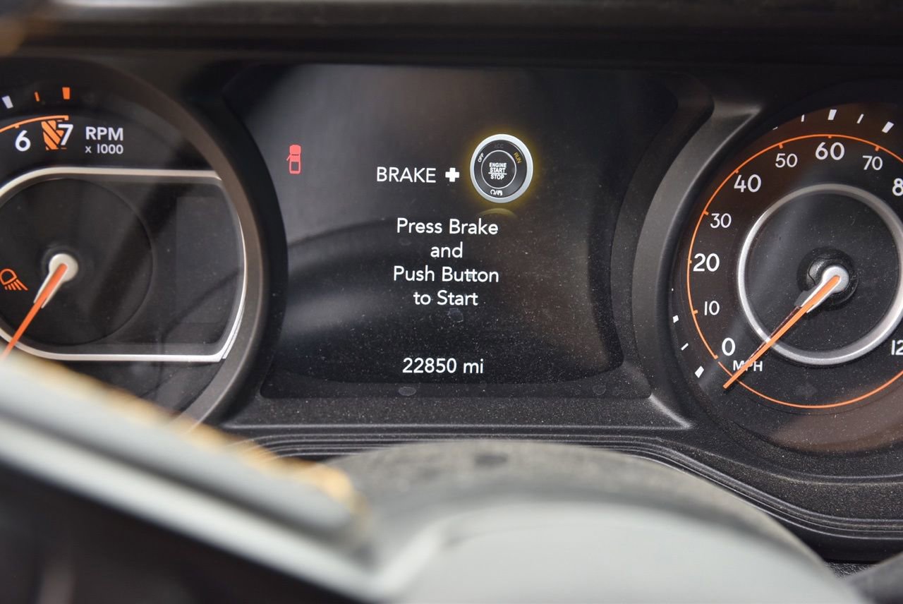 Used 2024 Jeep Gladiator Sport AWD/4WD image 7