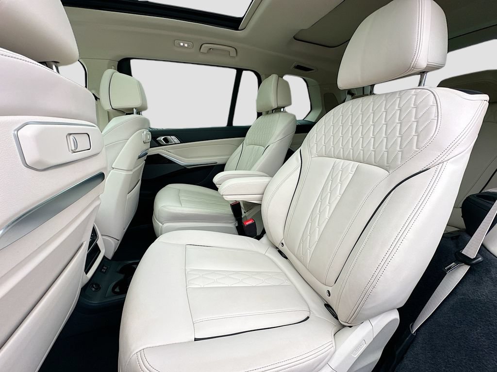 Certified 2024 BMW X7 xDrive40i w/ Executive Package AWD/4WD image 26