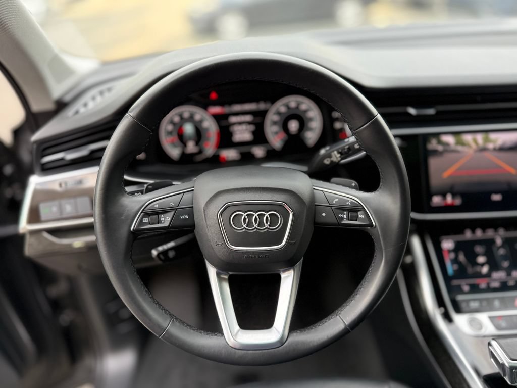 Used 2021 Audi Q7 2.0T Premium Plus w/ Premium Plus Package AWD/4WD image 6