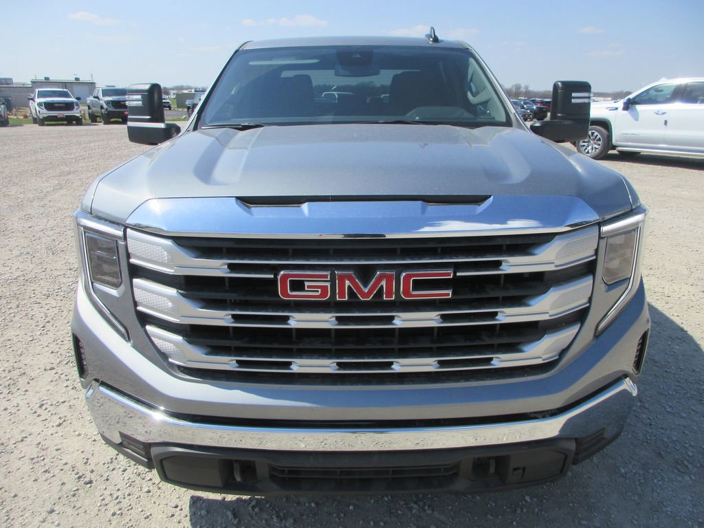New 2026 GMC Sierra 1500 SLE image 11