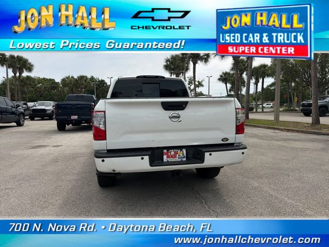 Used 2018 Nissan Titan SV w/ SV Convenience Package RWD image 10