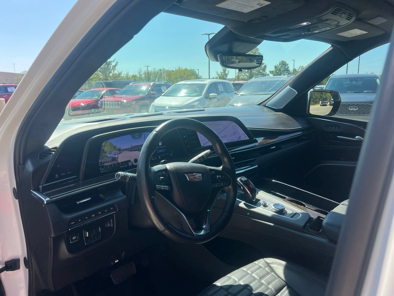 Used 2024 Cadillac Escalade Sport Platinum AWD/4WD image 25