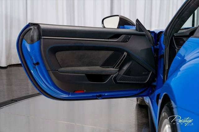 Used 2025 Porsche 911 GT3 RWD image 28