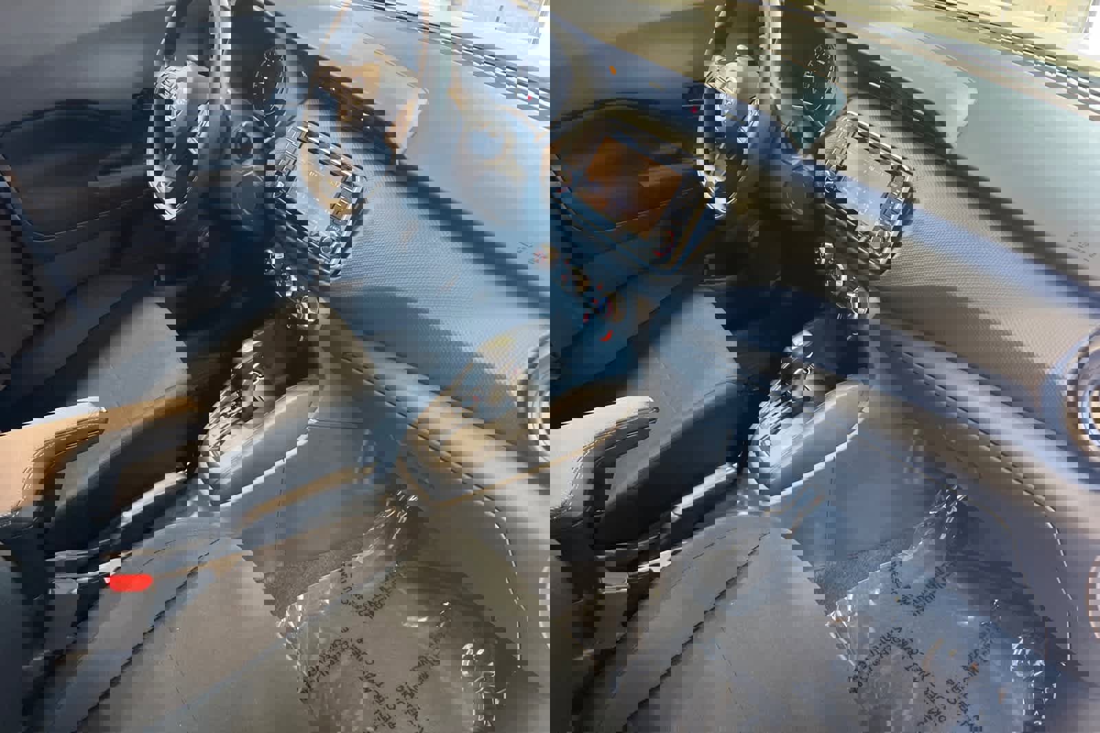 New 2025 Nissan Kicks Play S image 17