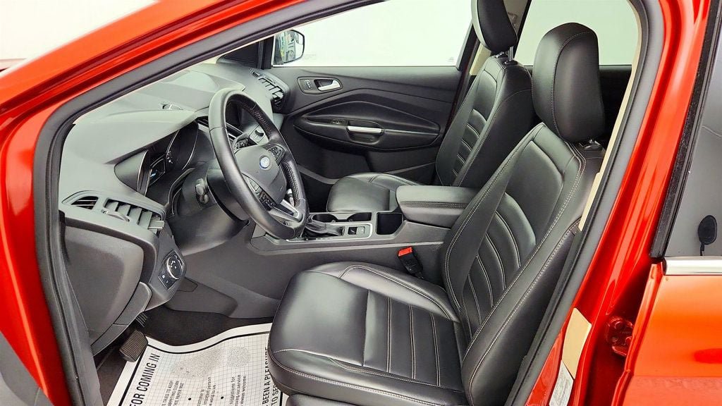 Used 2019 Ford Escape SEL FWD image 18