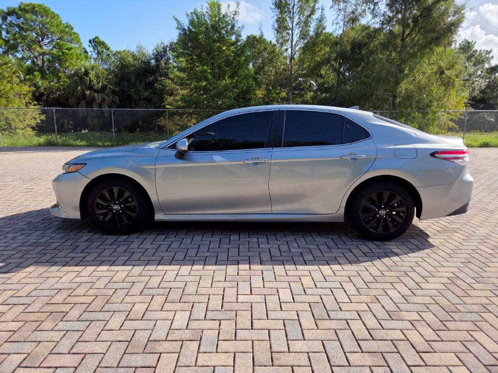 Certified 2019 Toyota Camry LE FWD image 8