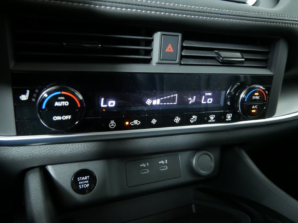 New 2026 Nissan Rogue Dark Armor AWD/4WD image 28