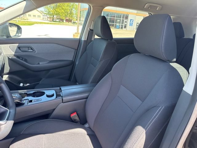 Used 2023 Nissan Rogue S AWD/4WD image 20