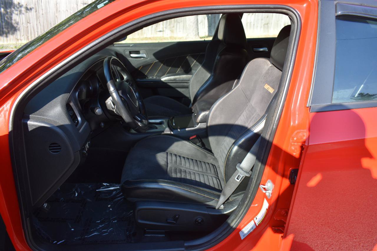 Used 2017 Dodge Charger R/T RWD image 12