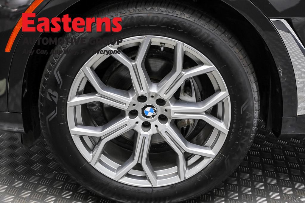 Used 2022 BMW X7 xDrive40i w/ Premium Package AWD/4WD image 30