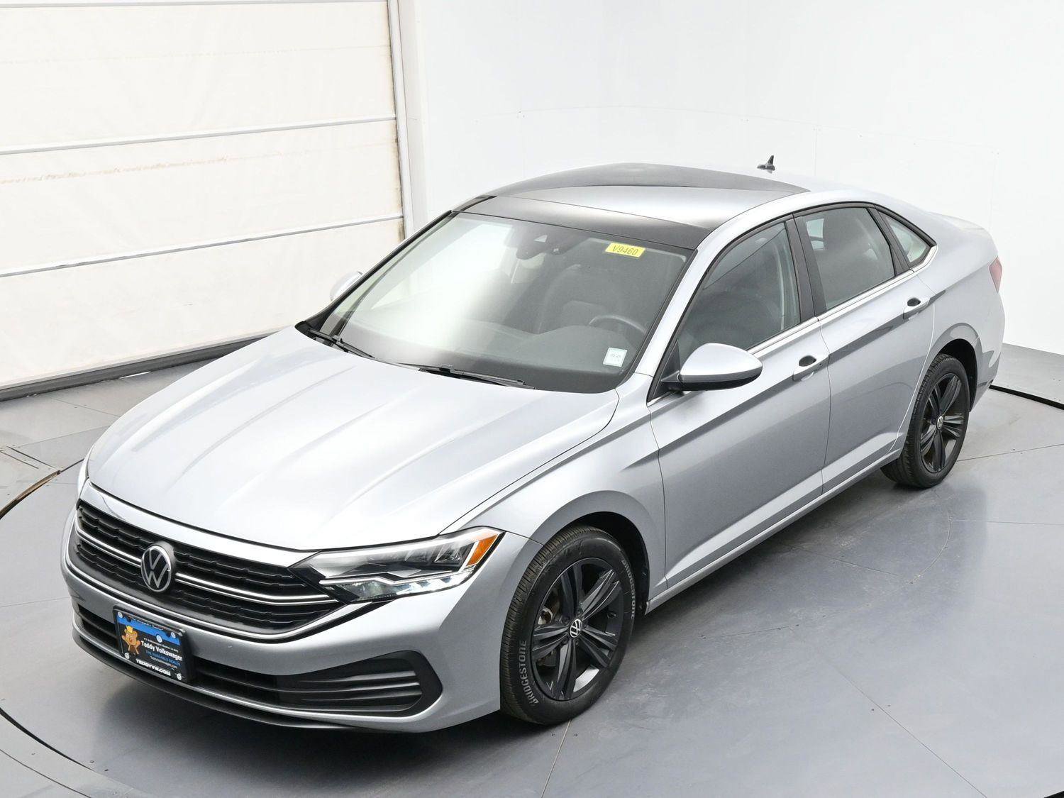 Used 2023 Volkswagen Jetta SE FWD image 35