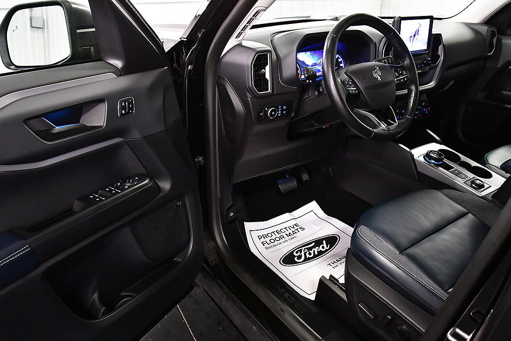 Used 2023 Ford Bronco Sport Outer Banks AWD/4WD image 16