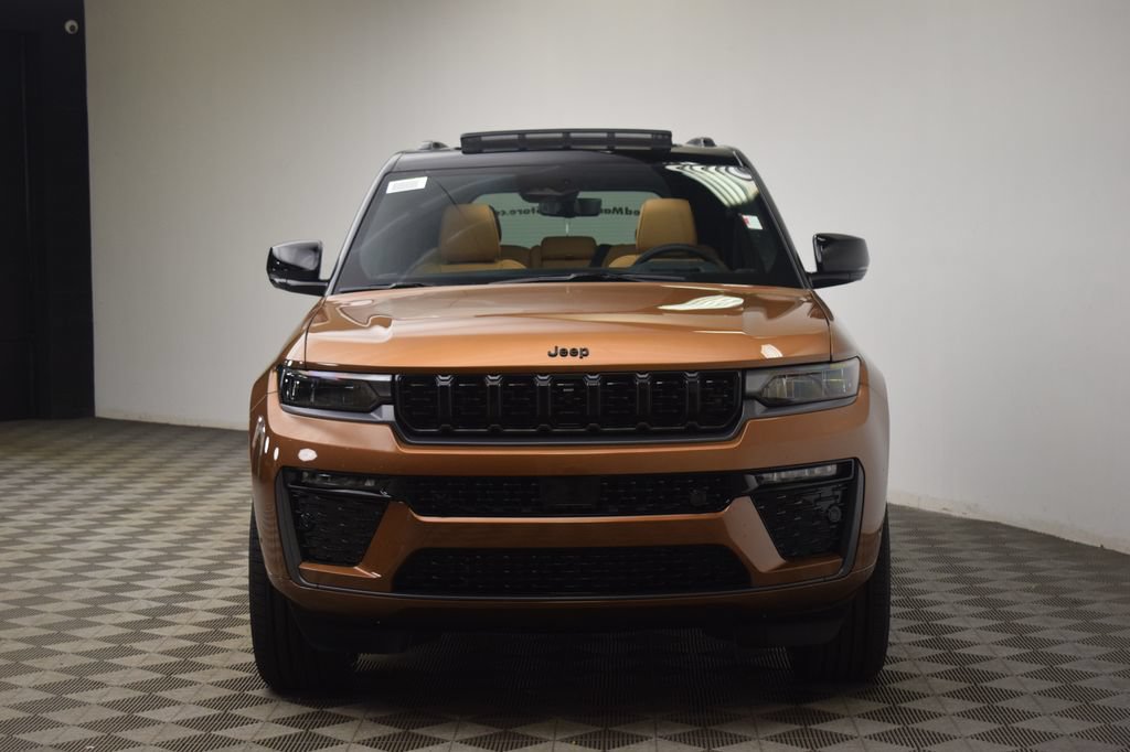 New 2026 Jeep Grand Cherokee Summit w/ Obsidian Package AWD/4WD video 2