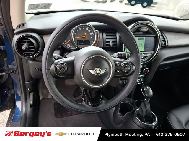 Used 2016 MINI Cooper 2-Door Hardtop image 14