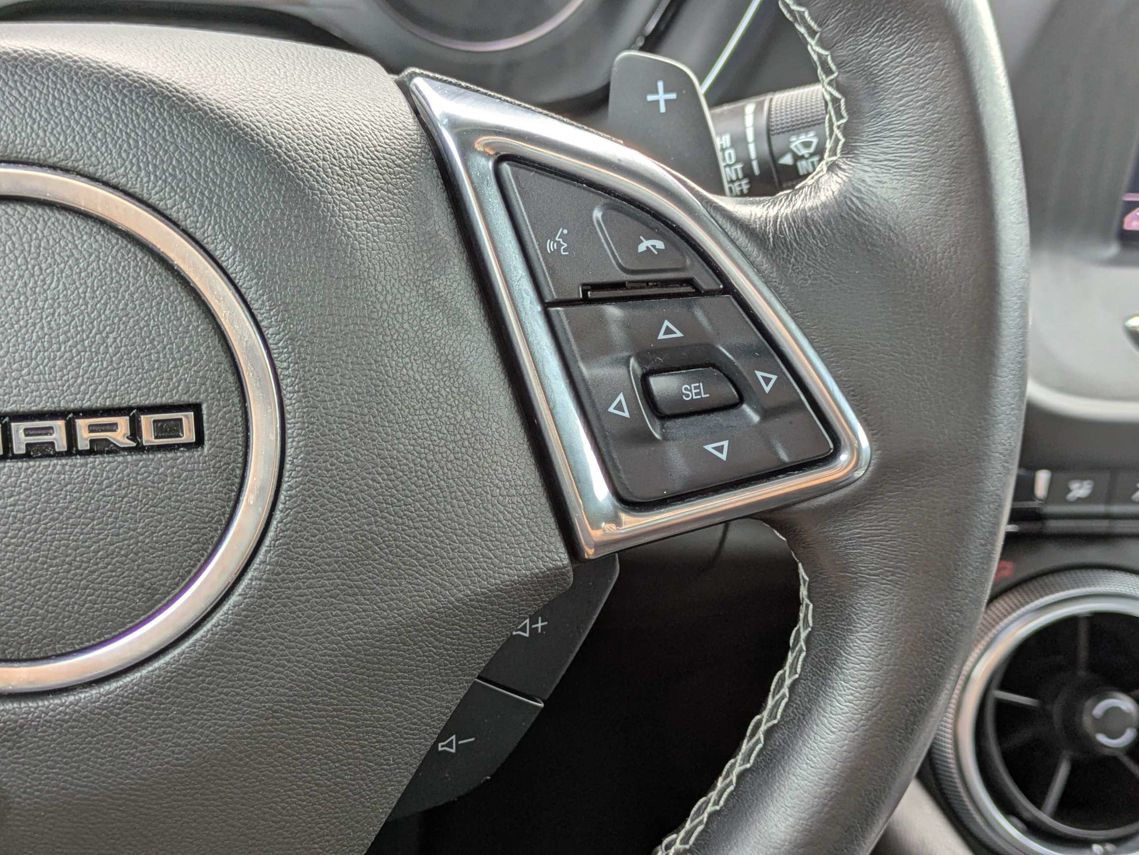 Used 2024 Chevrolet Camaro LT RWD image 31