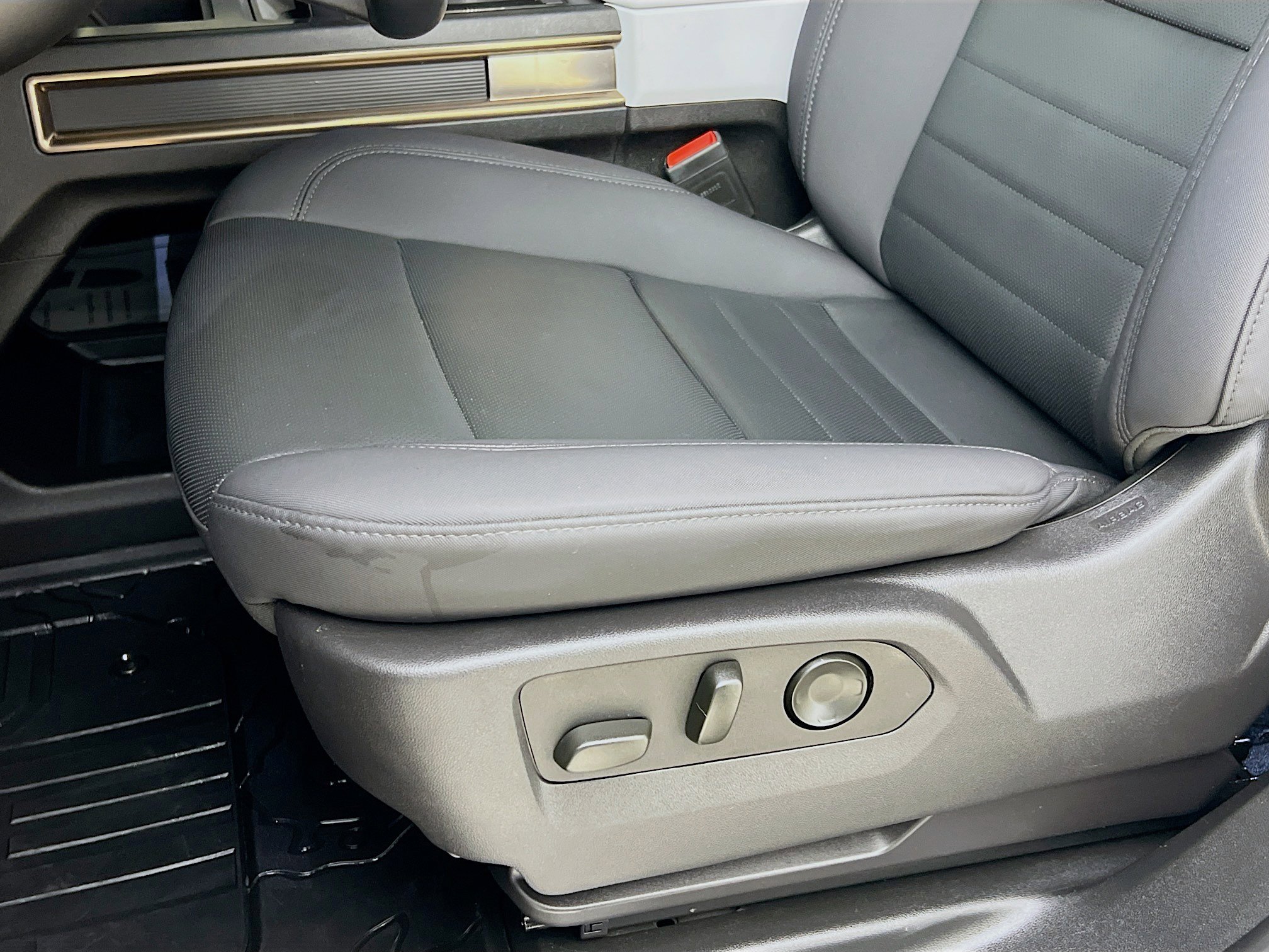 Used 2024 GMC Hummer EV 2X w/ LPO, Sport Package image 20